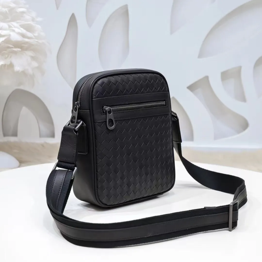 All categories 💚 Top version men’s bags 💚 BV 2024 new BV crossbody bag